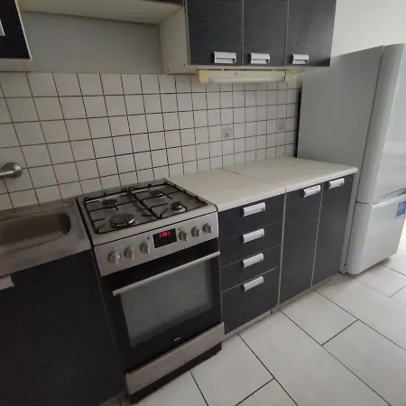 Проживание в семье Apartment Near Center - Tolpy Park